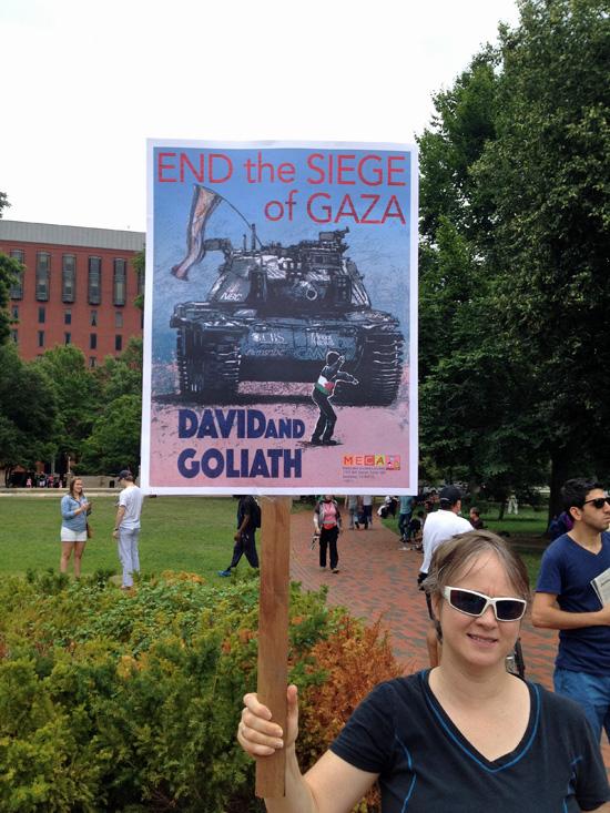David and Goliath - Let Gaza Live Demonstration (by Jos Sances - 2014)