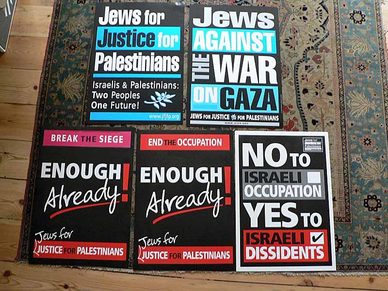 Jews For Justice For Palestinians - Poster Display (by Lee Robinson - 2011)