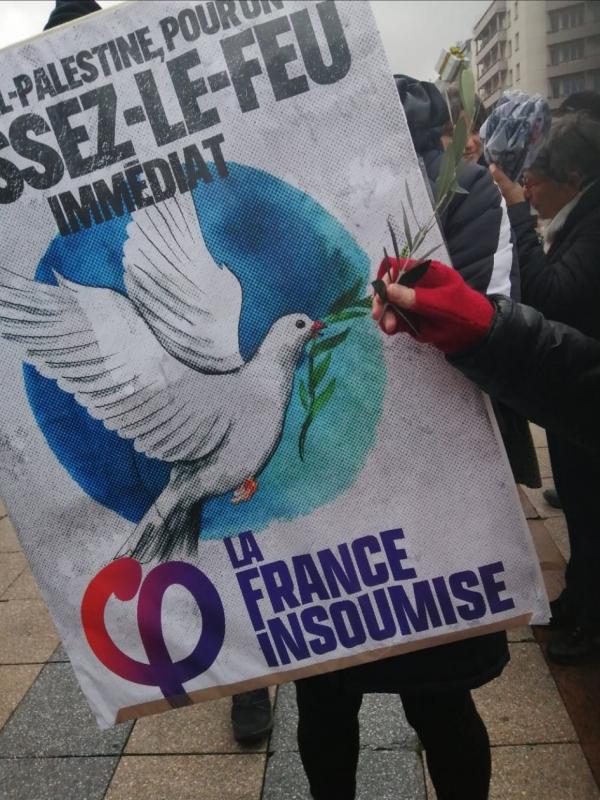 La France Insoumise - Sighting (by Research in Progress  - 2023)